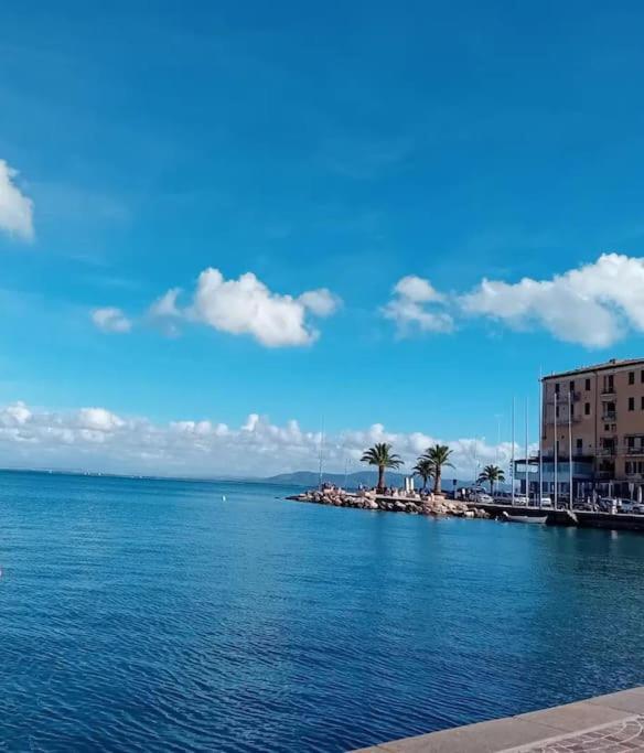 Sweet Liana Un Tuffo Nel Cuore Del Paese Porto Santo Stefano  Dış mekan fotoğraf