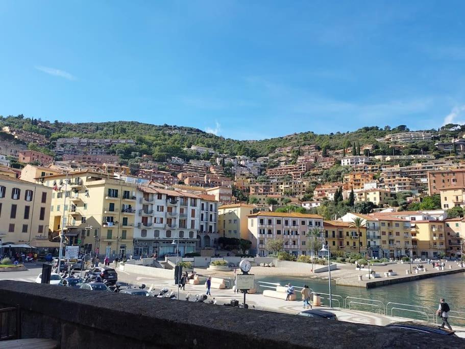 Sweet Liana Un Tuffo Nel Cuore Del Paese Porto Santo Stefano  Dış mekan fotoğraf